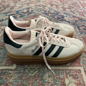 Adidas Gazelle sneaker